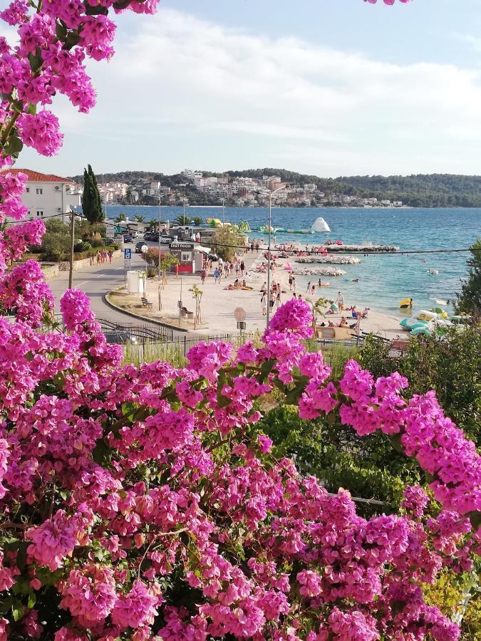 Apartman Simac Okrug Gornji Trogir Buitenkant foto