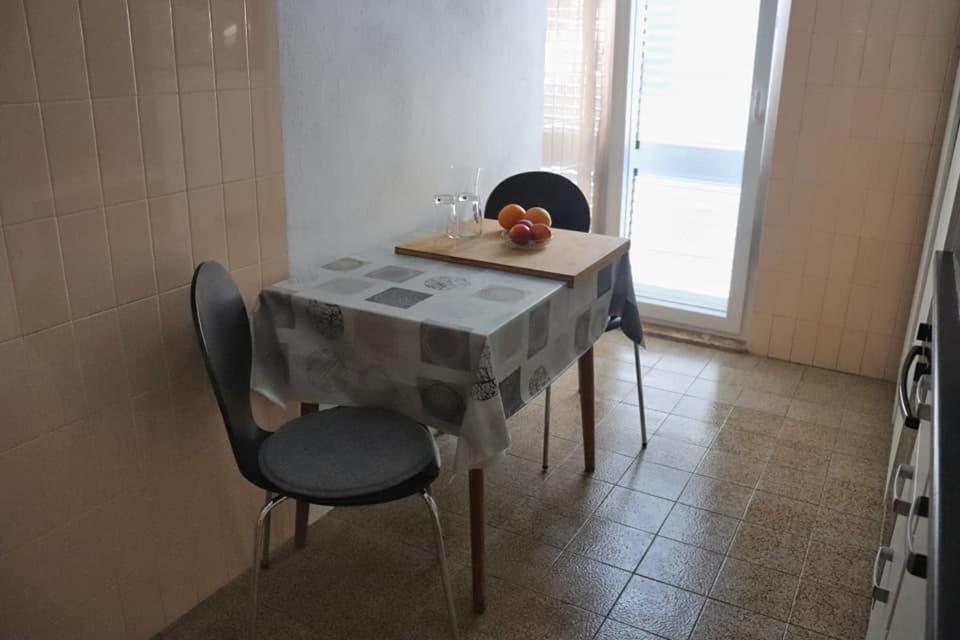 Apartman Simac Okrug Gornji Trogir Buitenkant foto