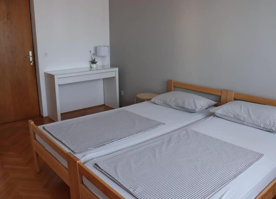 Apartman Simac Okrug Gornji Trogir Buitenkant foto