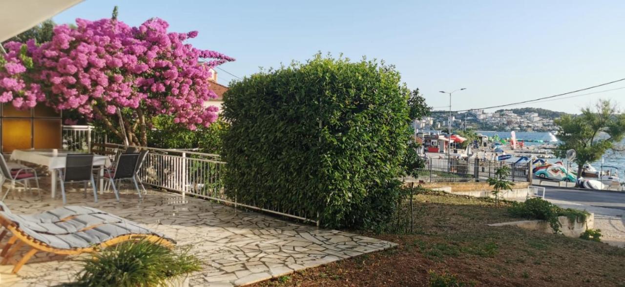 Apartman Simac Okrug Gornji Trogir Buitenkant foto